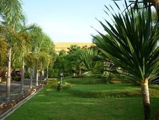 Hotel Cendrawasih Jember Luaran gambar